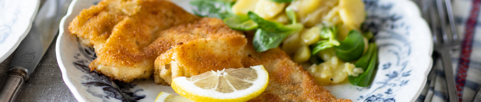     Wiener Schnitzel (a breaded and fried veal escalope) 